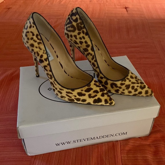 Steve Madden Shoes - Steve Madden Daisie Calf Hair Leopard Pumps 8.5